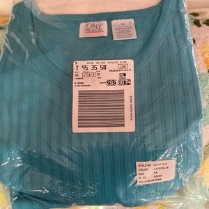 Capri teal lounge shirt. Brand new size 3X